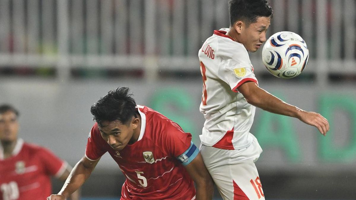 Rizki Ridho, harus mengaku kalah dari Vietnam (Foto: Bayu Pratama- Antara)